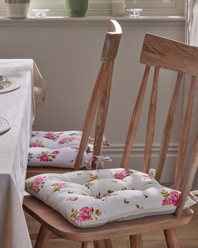 Set of 4 Tie-On Seat Pads with Helmsley Blush Pink Floral Print