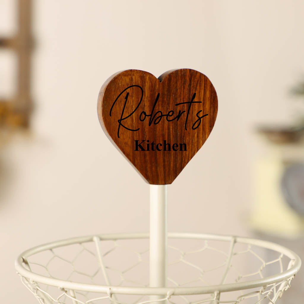 Country Cream Vegetable Rack with Wooden Heart Handle