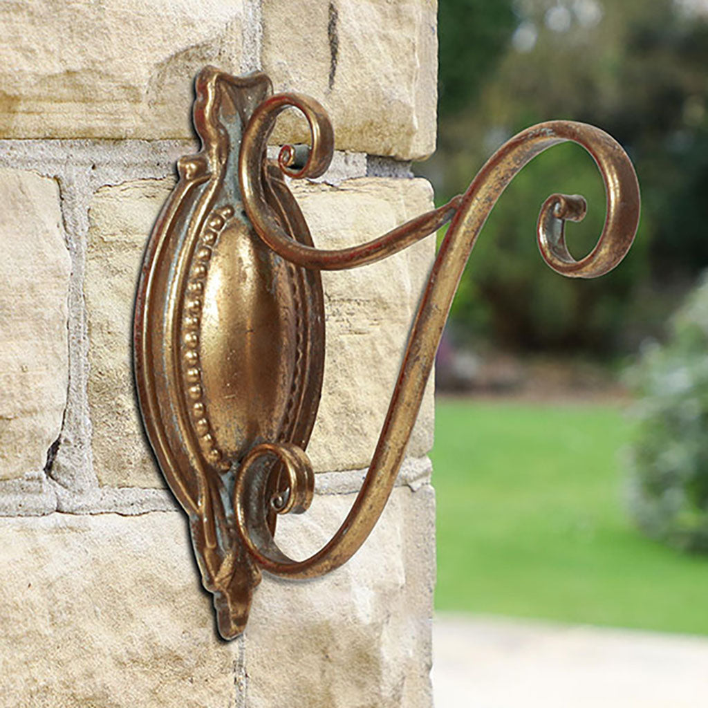 garden bracket