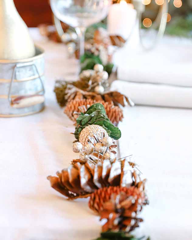 5ft Glittering Woodland Christmas Garland