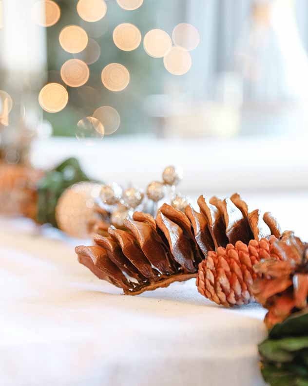 5ft Glittering Woodland Christmas Garland