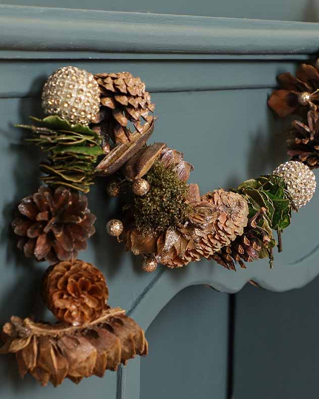 5ft Glittering Woodland Christmas Garland