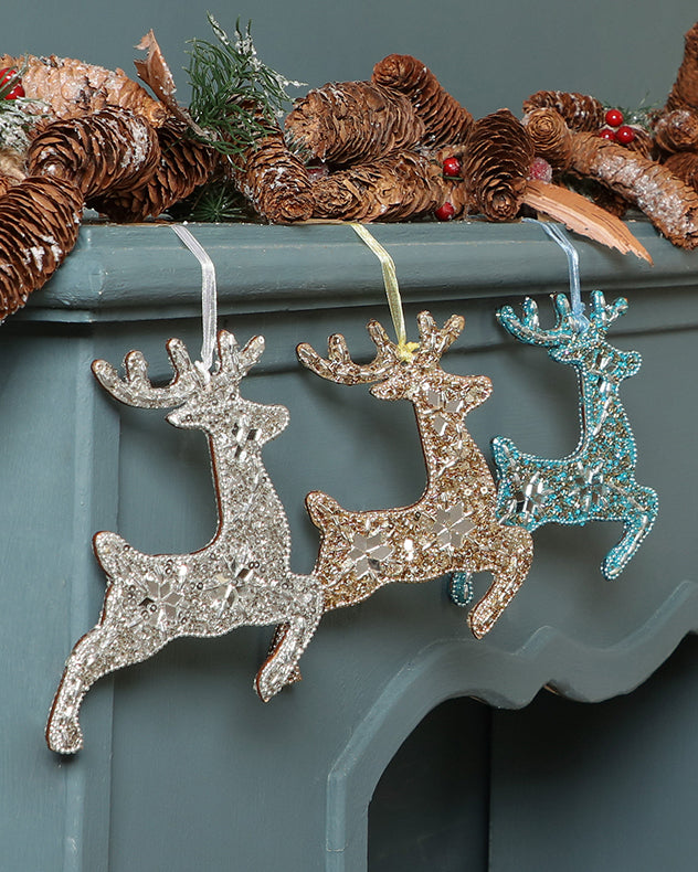 hanging reindeer christmas decorations