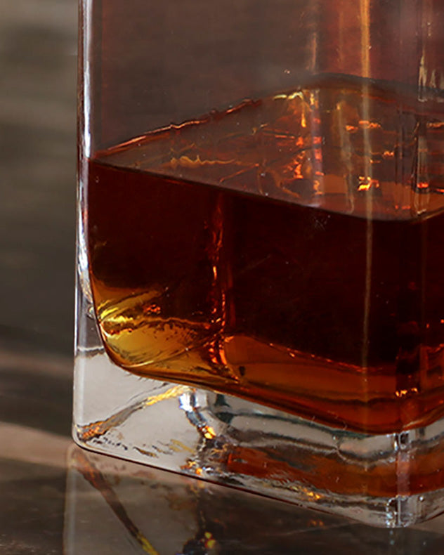 Traditional Ball Stop Decanter