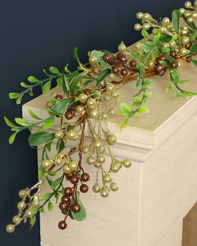 Pre-lit Copper Mistletoe Christmas Garland 160cm