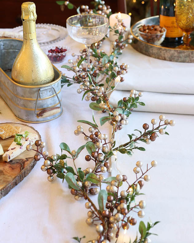 Pre-lit Copper Mistletoe Christmas Garland 160cm