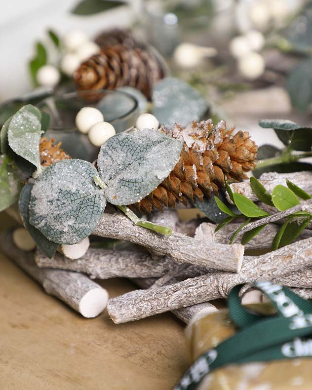 Nature Trail Christmas Wreath Candle Holder