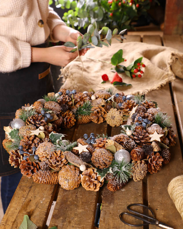 Giant Frosted Ivy Wreath 50cm