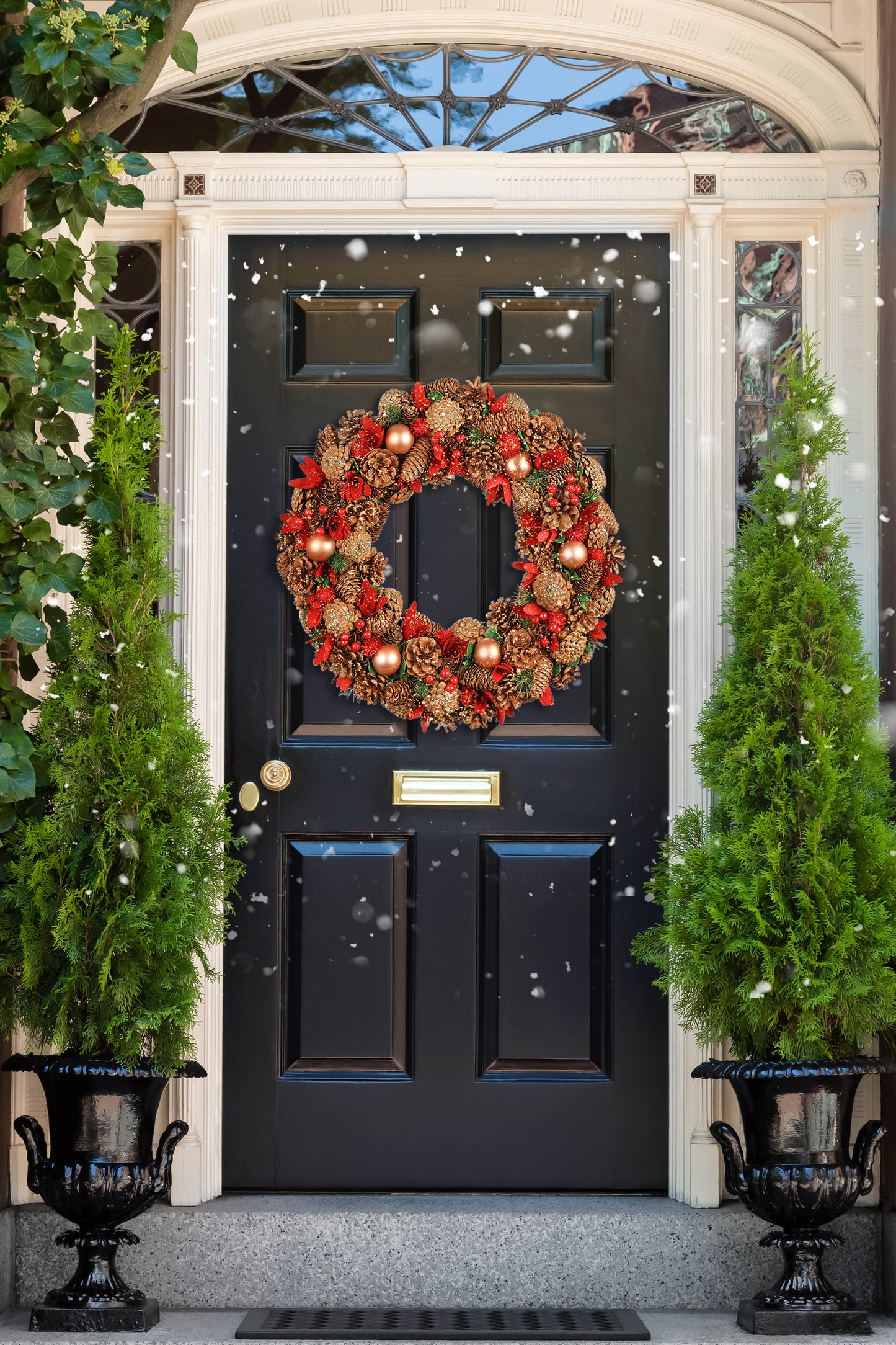 Traditional Red Giant Canterbury Wreath 50cm
