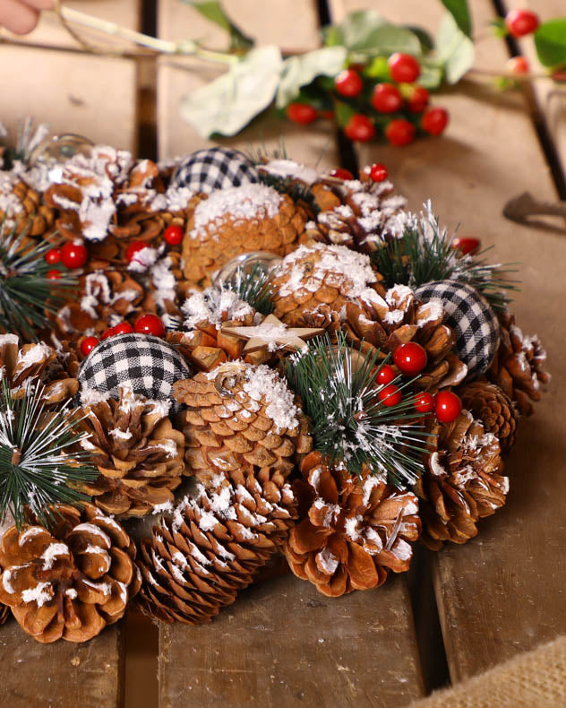 Gingham Glory Wreath 38cm