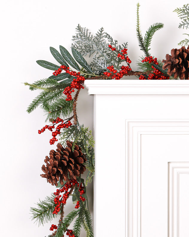 Redcurrent Pine Garland 180cm