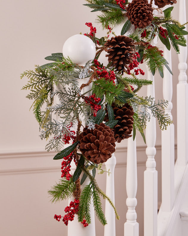Redcurrent Pine Garland 180cm