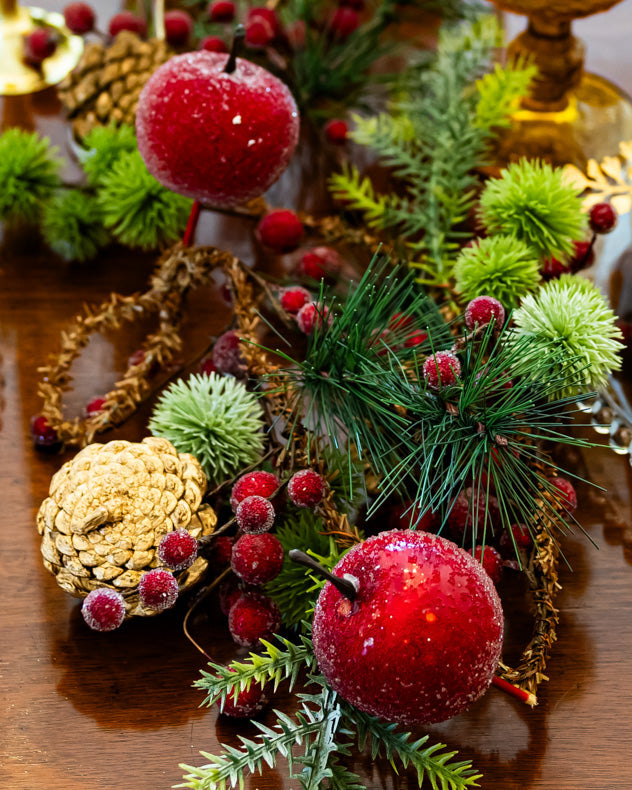 garland christmas centrepiece