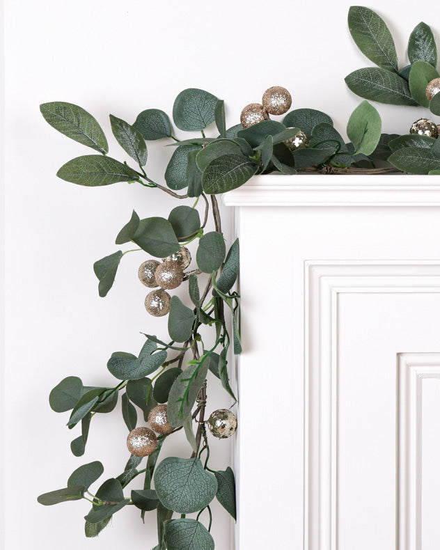 garland on mantle 