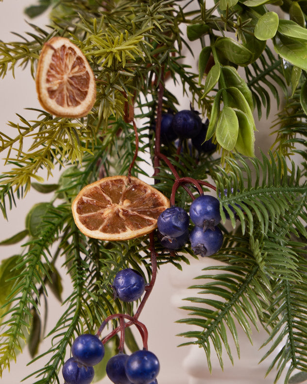 garland with dried orange slices