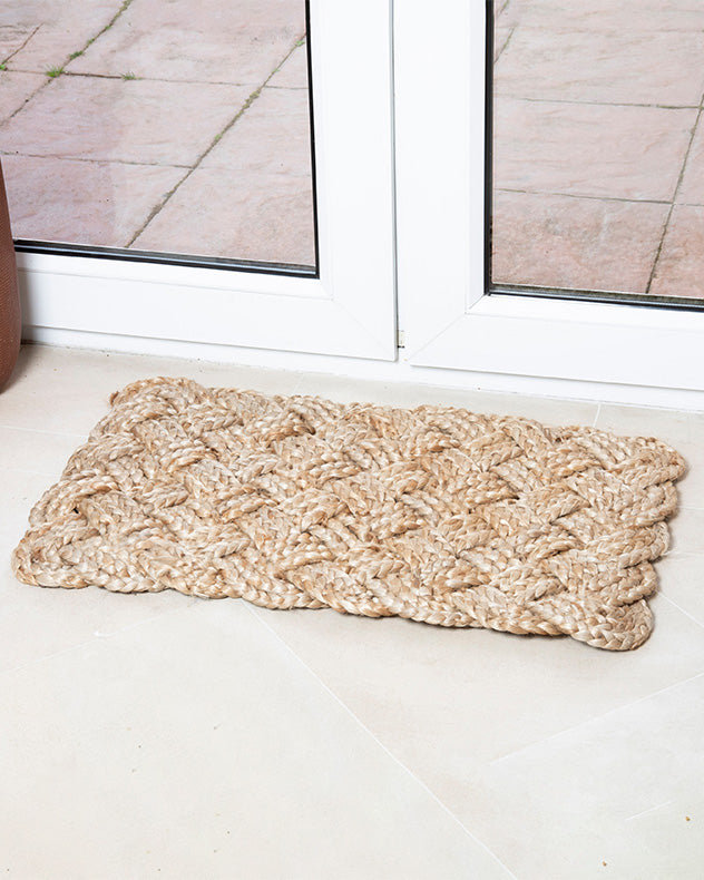 Linton Lovers Knot Natural Jute Doormat