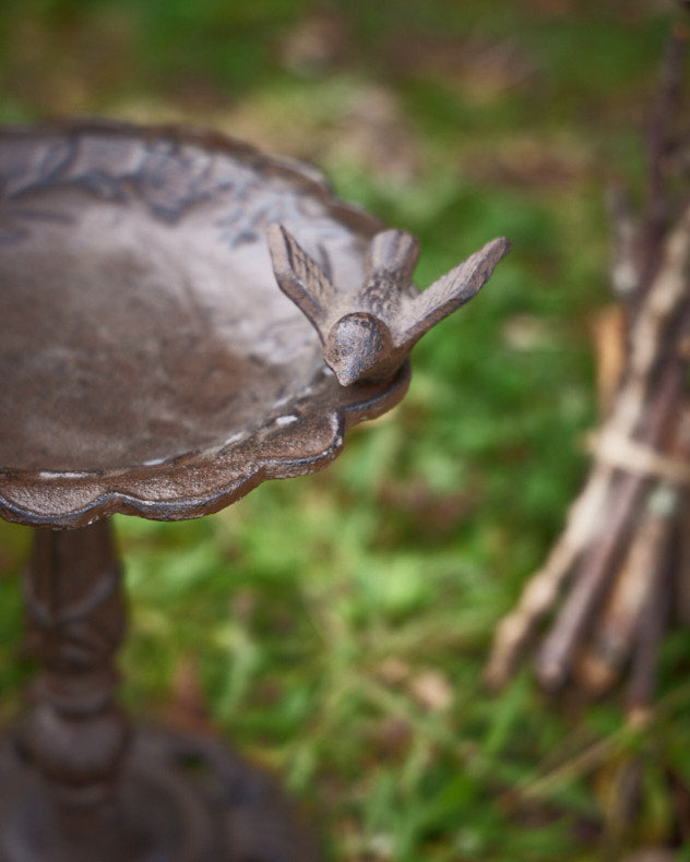 Vintage Style Standing Bird Dish
