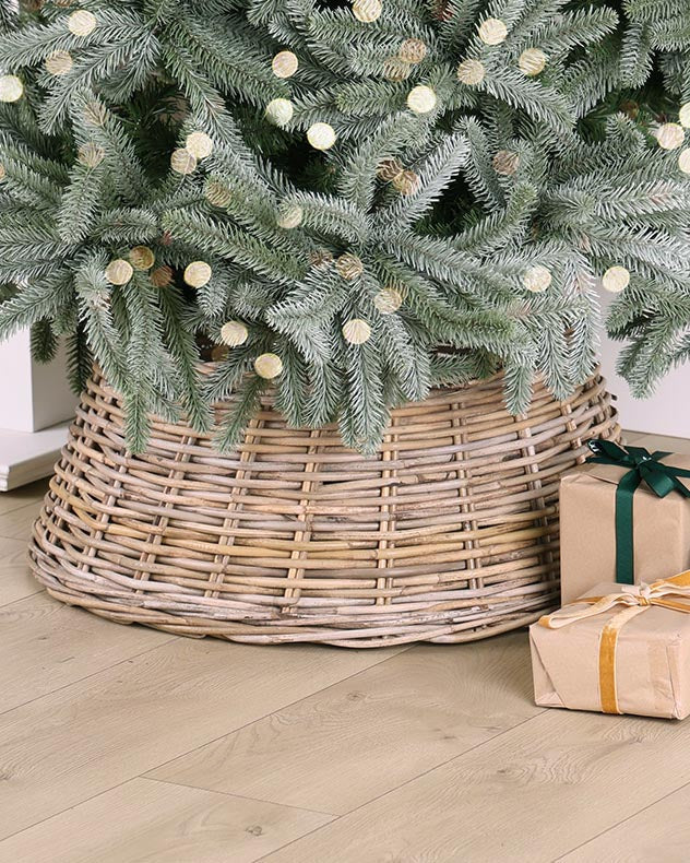 Bergen Wicker Christmas Tree Skirt 58cm