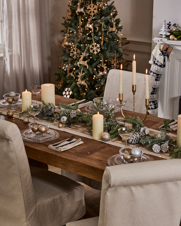 christmas dining room