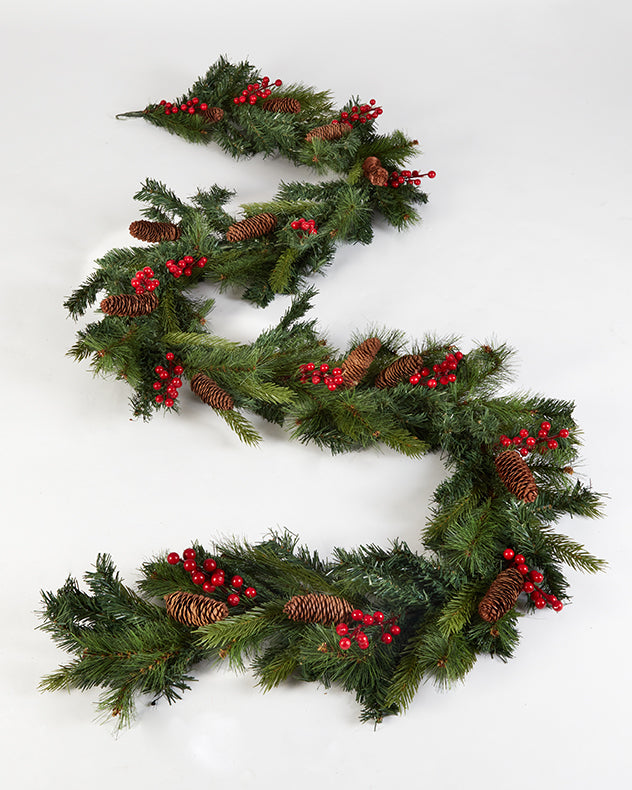 St. Nicholas Berry and Pinecone Garland 240cm