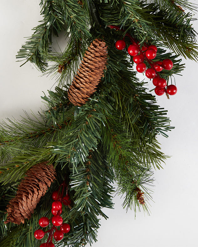 St. Nicholas Berry and Pinecone Garland 240cm