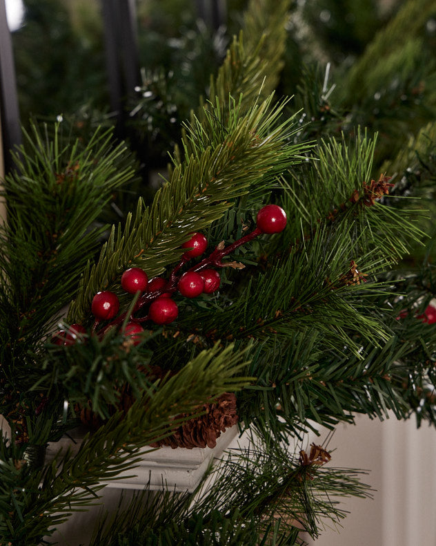 St. Nicholas Berry and Pinecone Garland 240cm