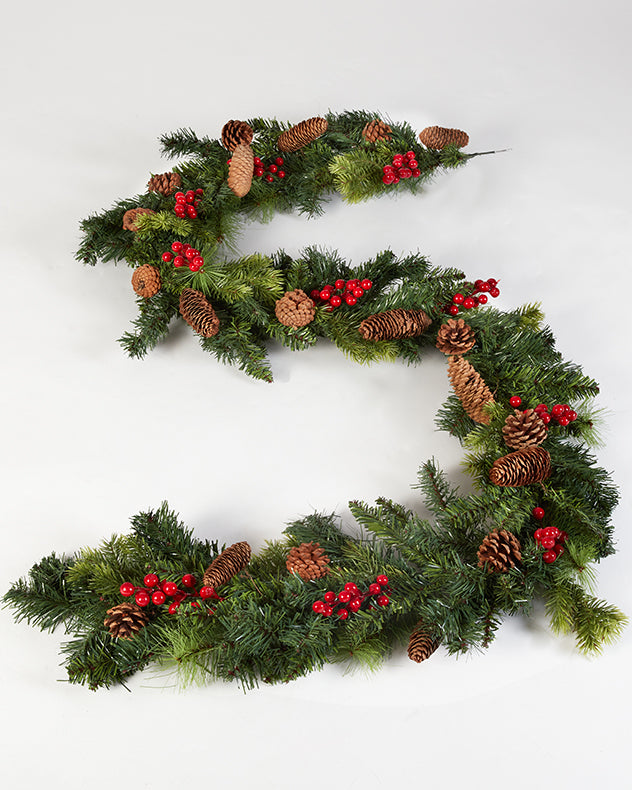 Countryside Busling Berry Garland 213cm