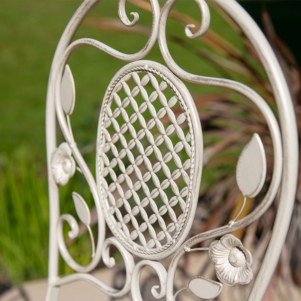 Traditional Cream 2 Person Bistro Set