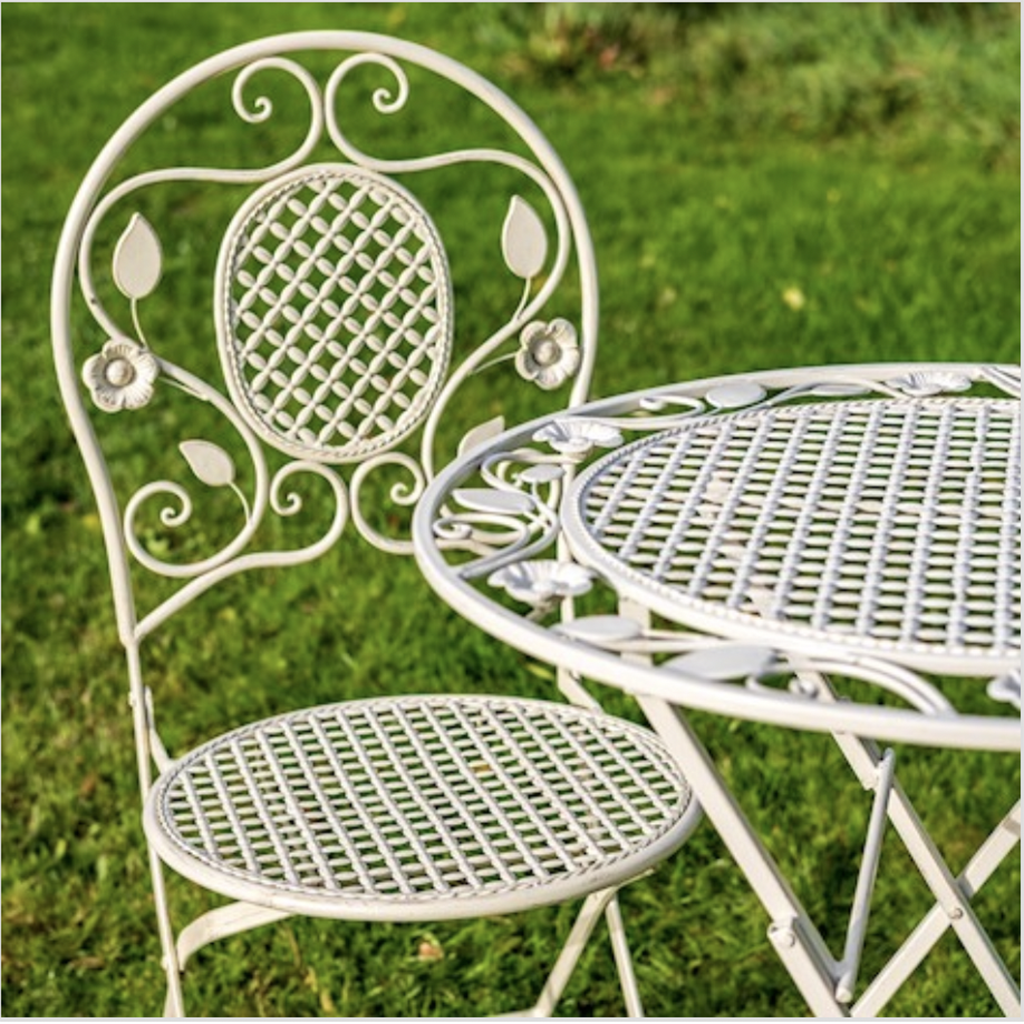 Traditional Cream 2 Person Bistro Set
