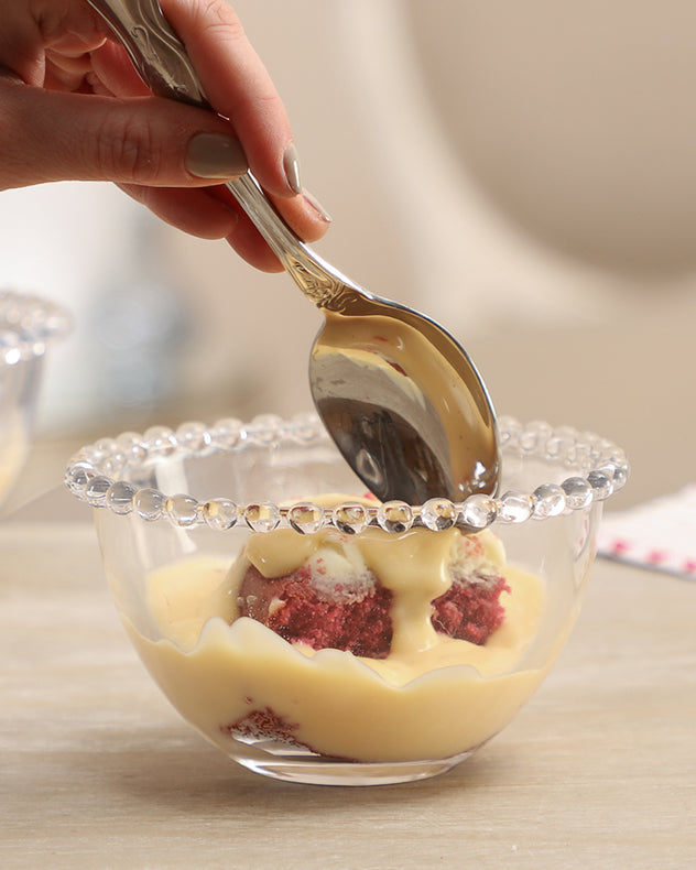clear dessert bowl with dessert inside