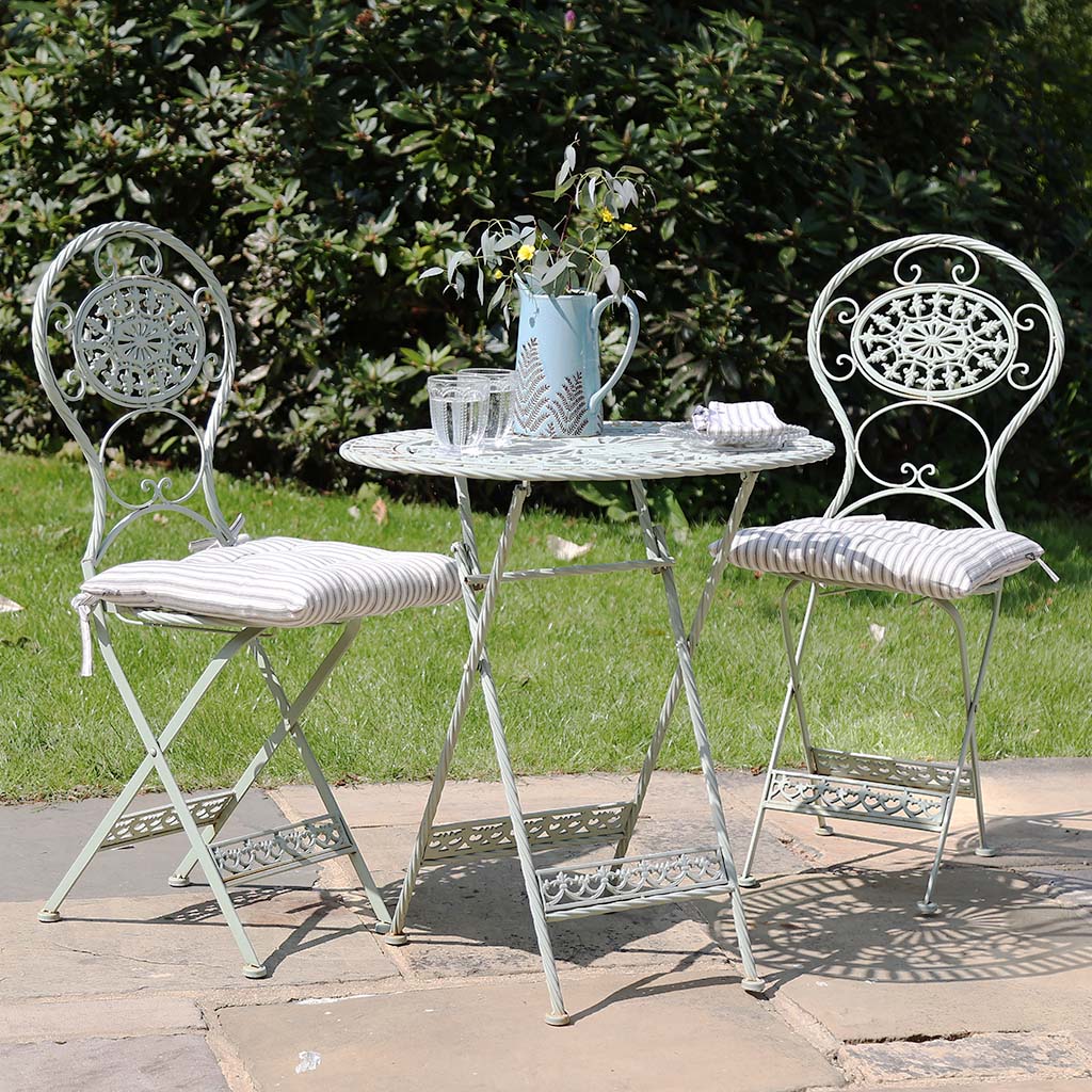 vintage garden furniture
